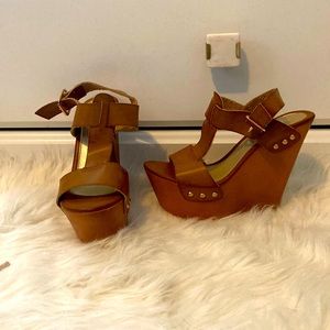 Faux leather wedge
